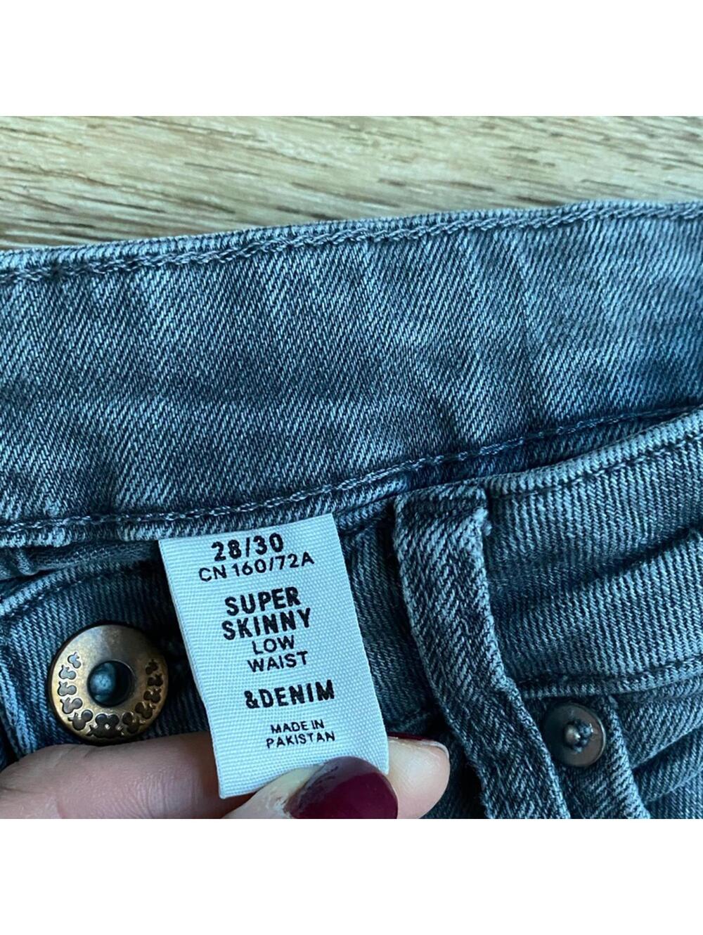 H&M &Denim Super Skinny Low Rise Gray Jeans 28 - Picture 2 of 9